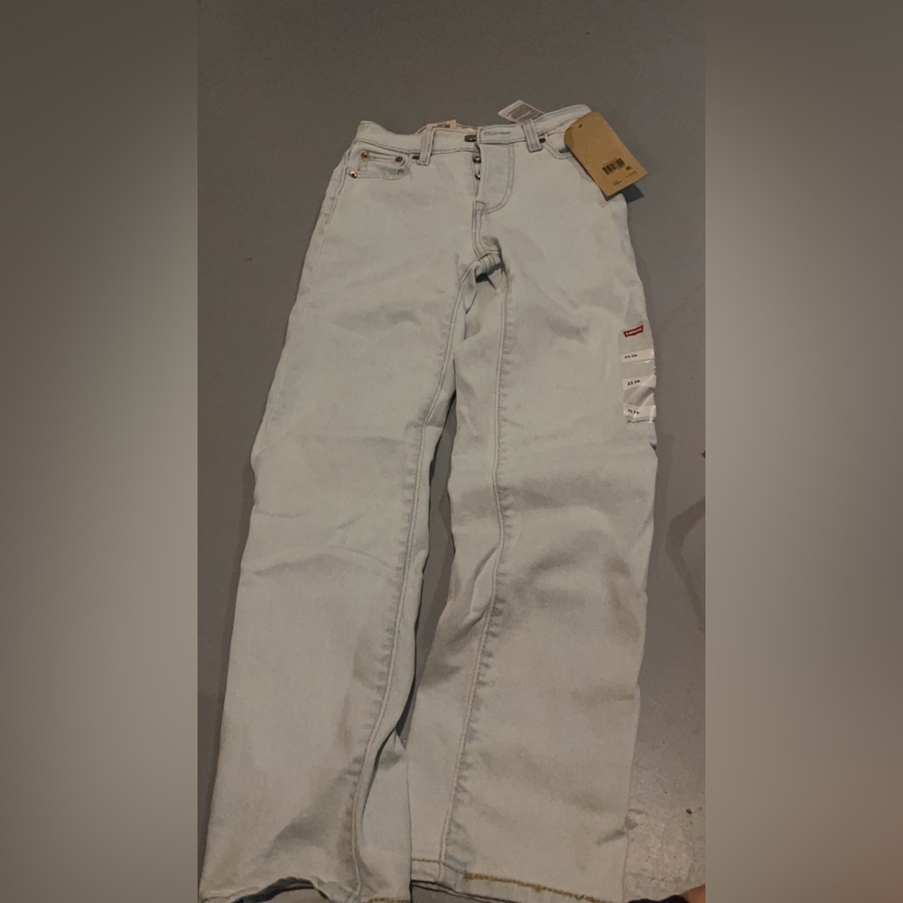 Levi’s Wedgie Straight